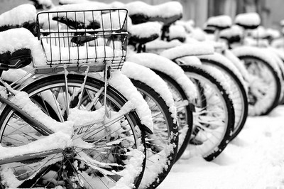 Snow bikes-flickr-richardholden