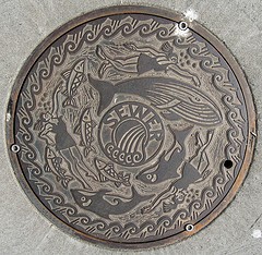sewer cover_choconancy1_Flickr