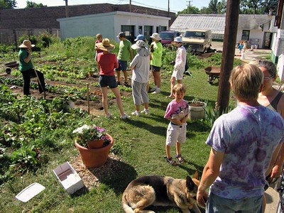 Community Gardeners-flickr-sbcg08