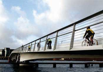 Copenhagen bike bridge completed 350w2