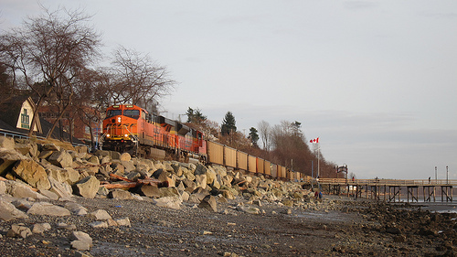 Coal train in White Rock, BC, Canada. Credit AaverageJoe.