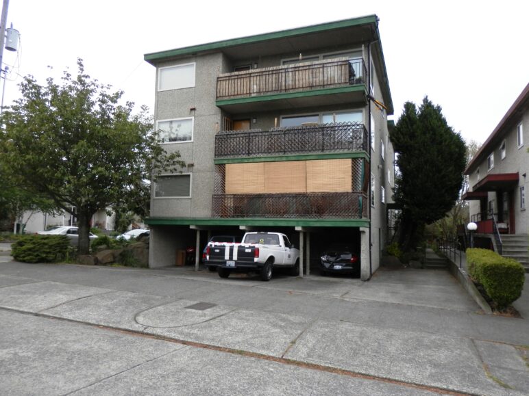 Another dingbat apartment in Ballard.