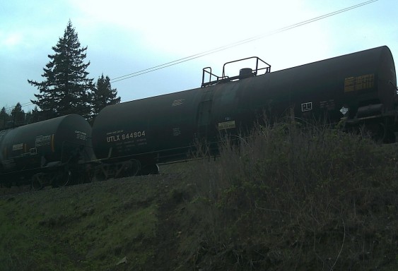 Oil train in Southwest Washington, April 2013.