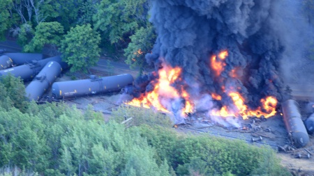 oil trains mosier oregon oil detrailment