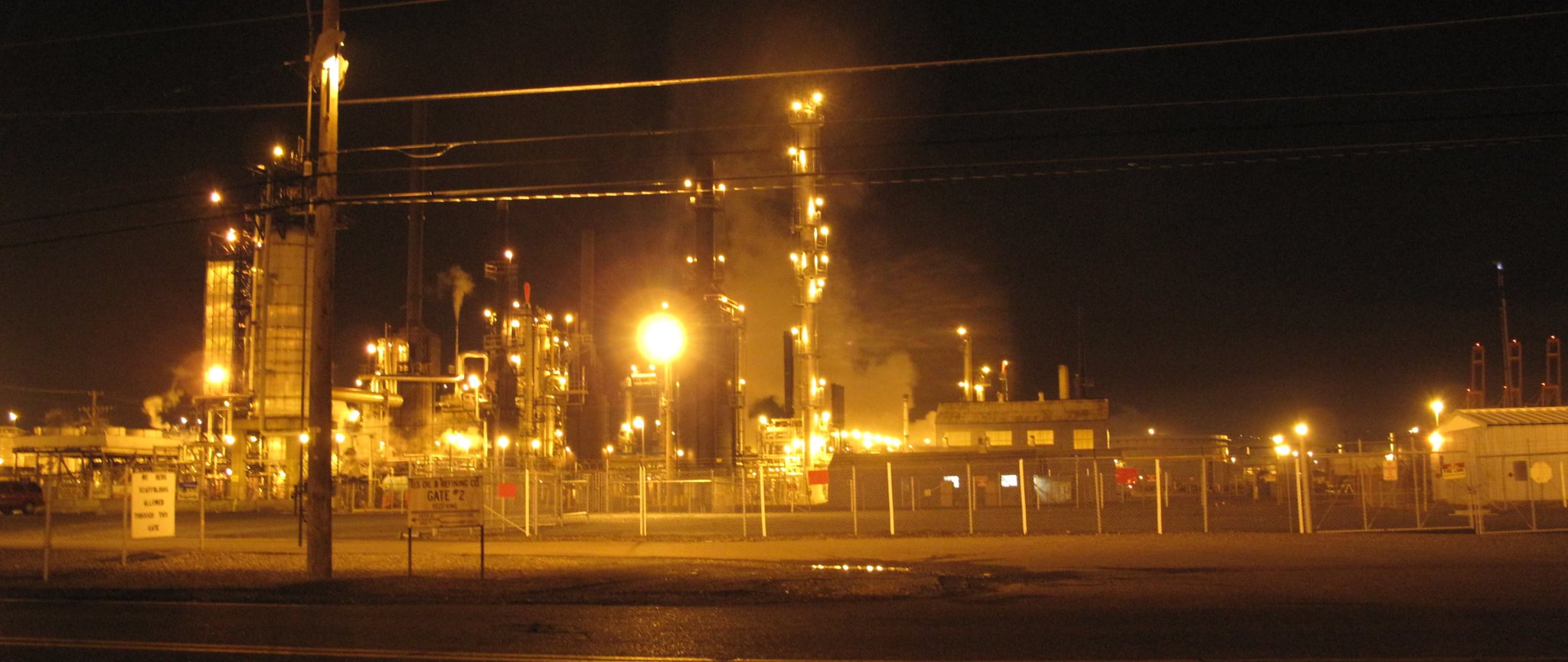 Nighttime image of US Oil Refinery in Tacoma