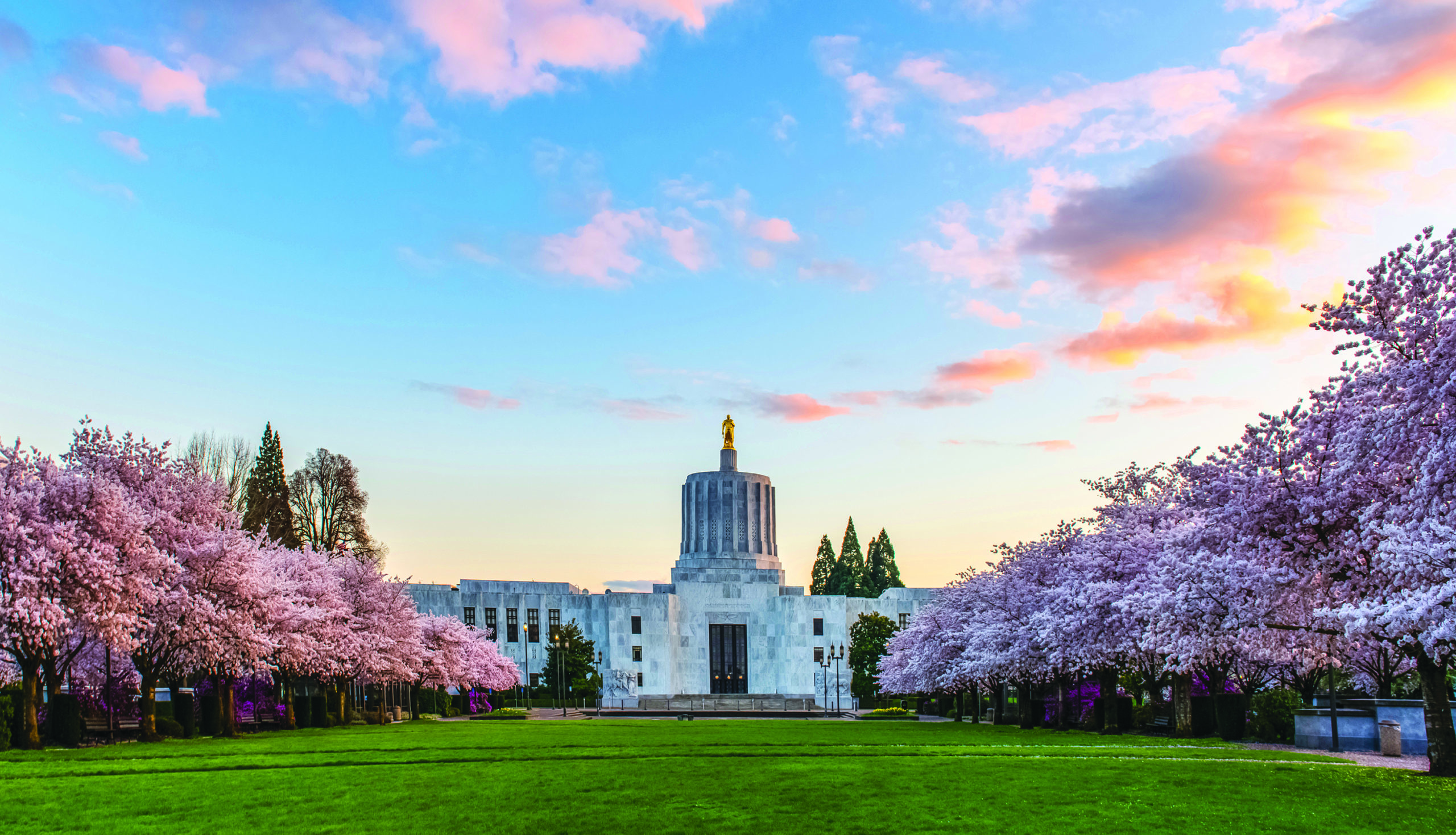 The Oregon State Capitol at dusk.