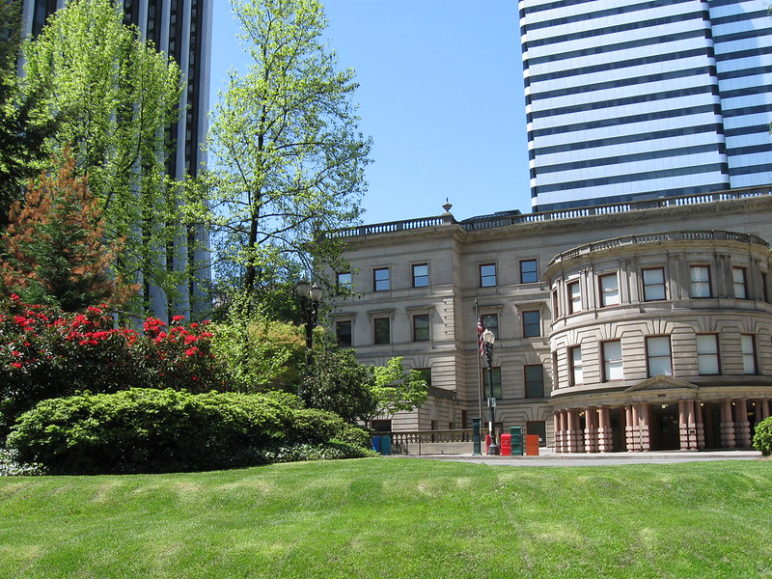Photo of the Portland, OR City Hall on a sunny day