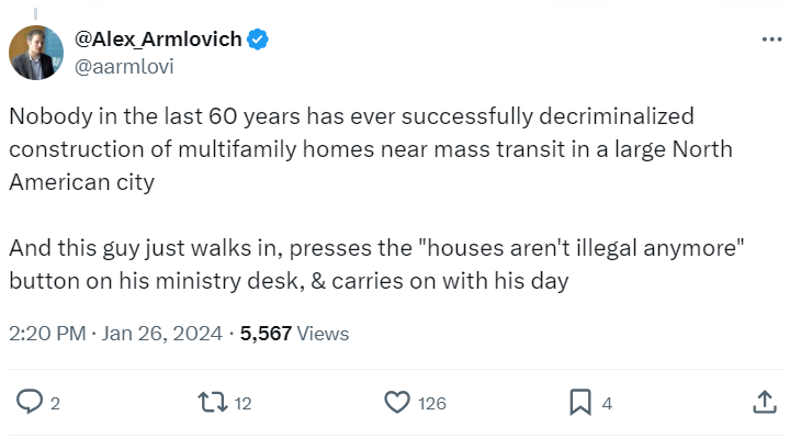 Screenshot of a tweet by Alex Armlovich
