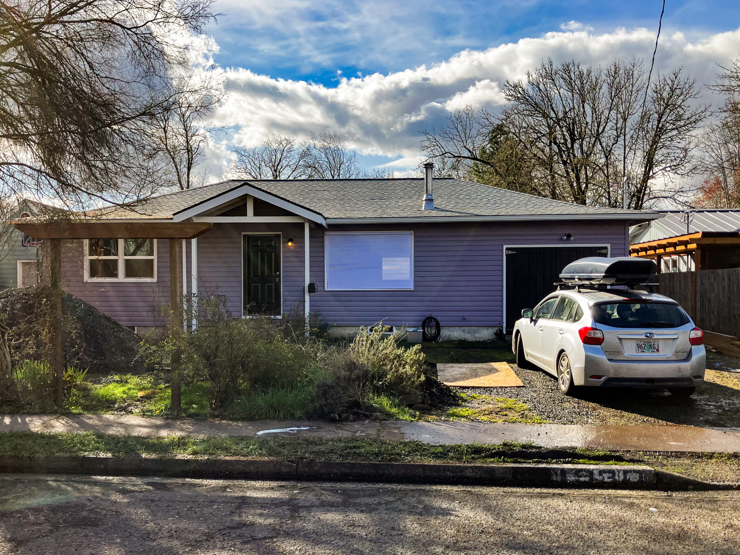 This driveway is not legally recognized as a parking spot. Photo by Dylan Lamar. Used with permission.
