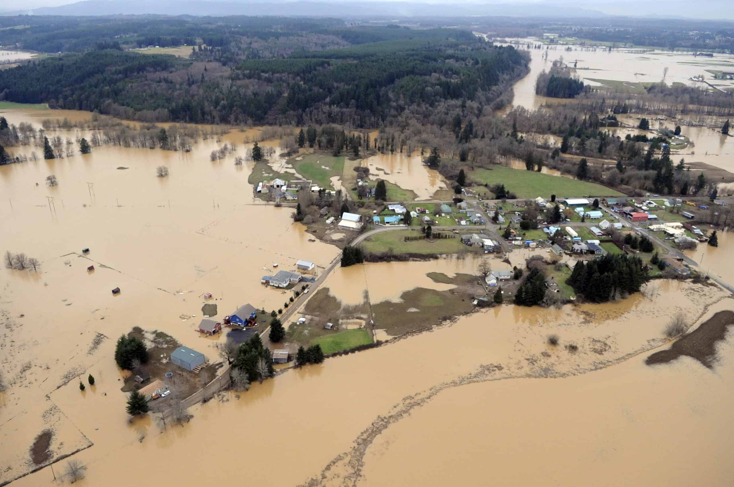 Washington state flooding in the farm valleys along Interstate 5. Photo by Dan Schreiber, via Shutterstock.