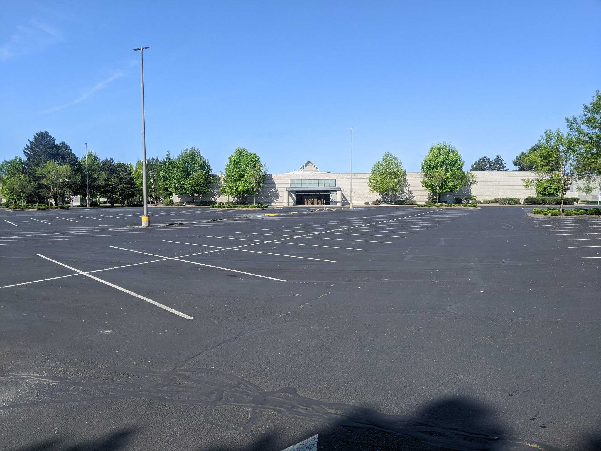 The largely empty old Cascade Mall in Burlington, Washington, a city along the I-5 corridor north of Seattle. The average monthly rent for a two-bedroom apartments in Burlington is $1,950. Photo by Robert Ashworth, via Flickr. 