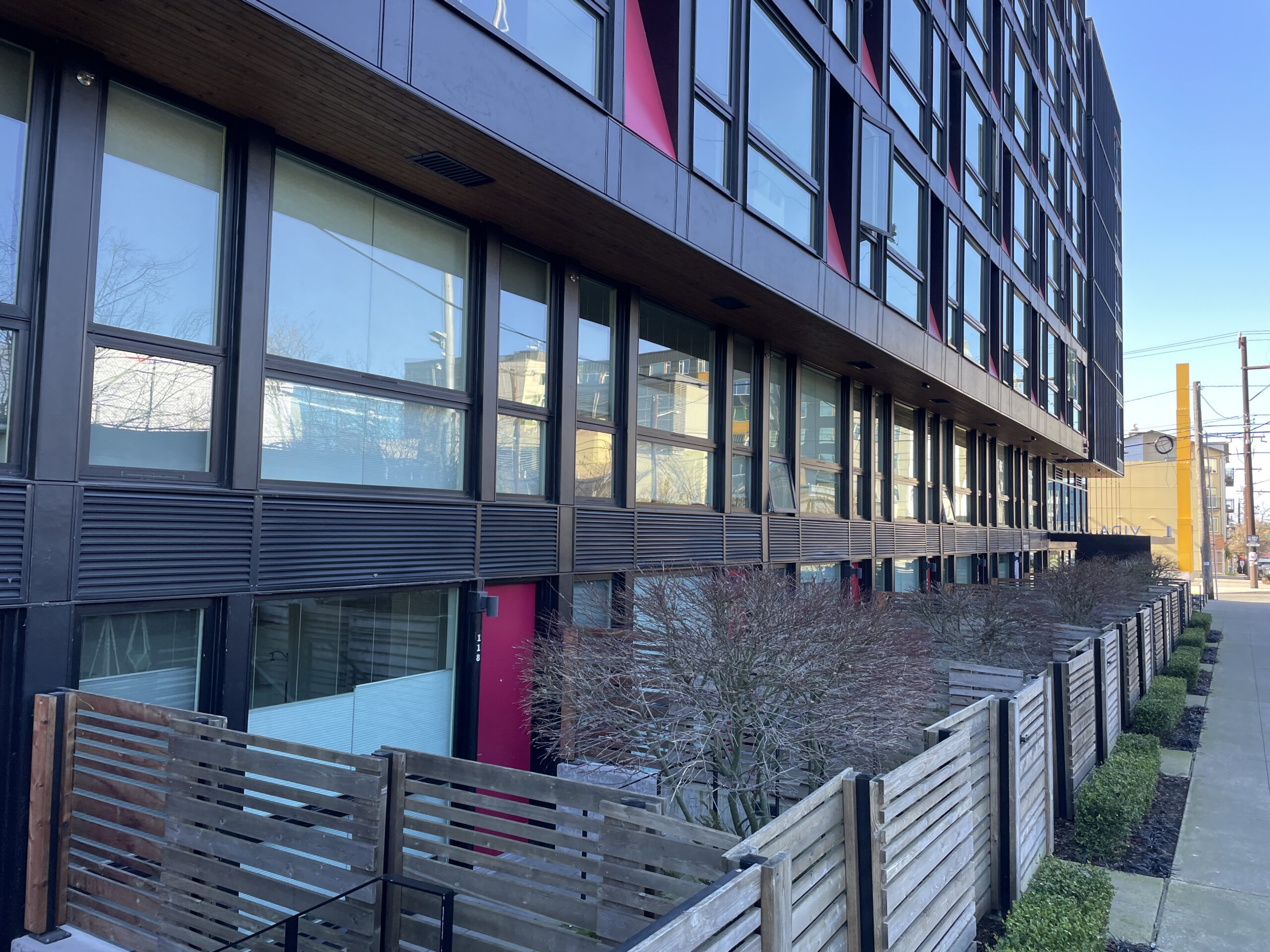 Ground-floor homes near the light rail station in Seattle’s Roosevelt neighborhood. SB 6026 will allow more homes in commercial zones and increase flexibility on ground-floor commercial space on thousands more parcels in Washington’s cities. Photo by Dan Bertolet. 