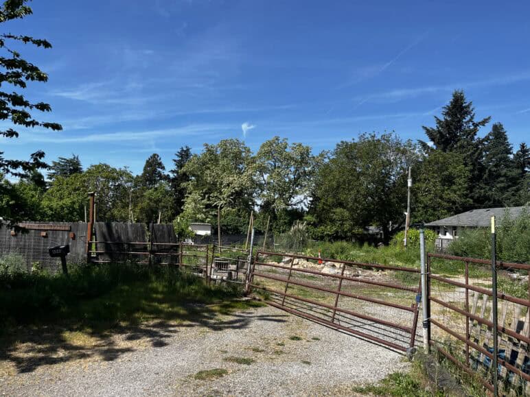 A THOW in the 2024 survey (left) was gone in 2026 (right). Photos by Kol Peterson (left) and Catie Gould (right).